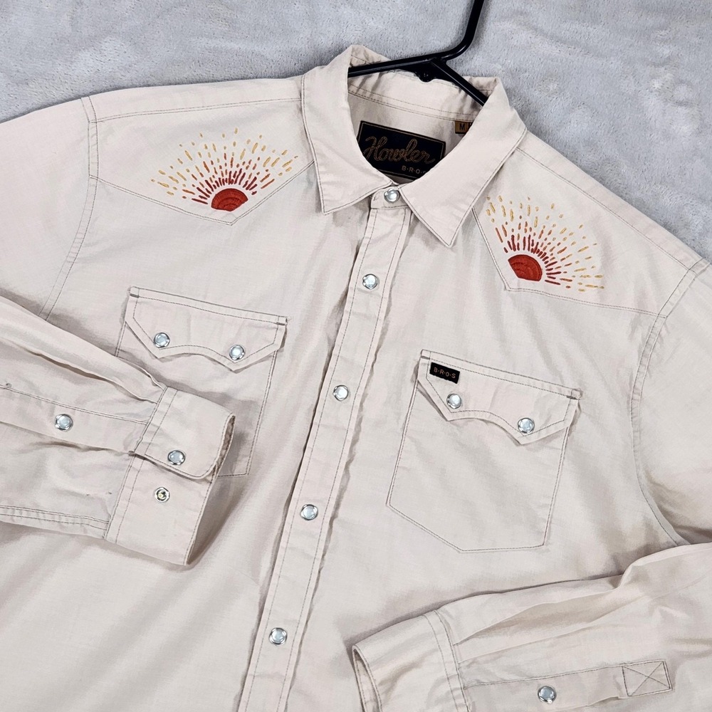 Howler Bros Shirt Men Medium Beige Western Gaucho Pearl Snap Sunrise Embroidered